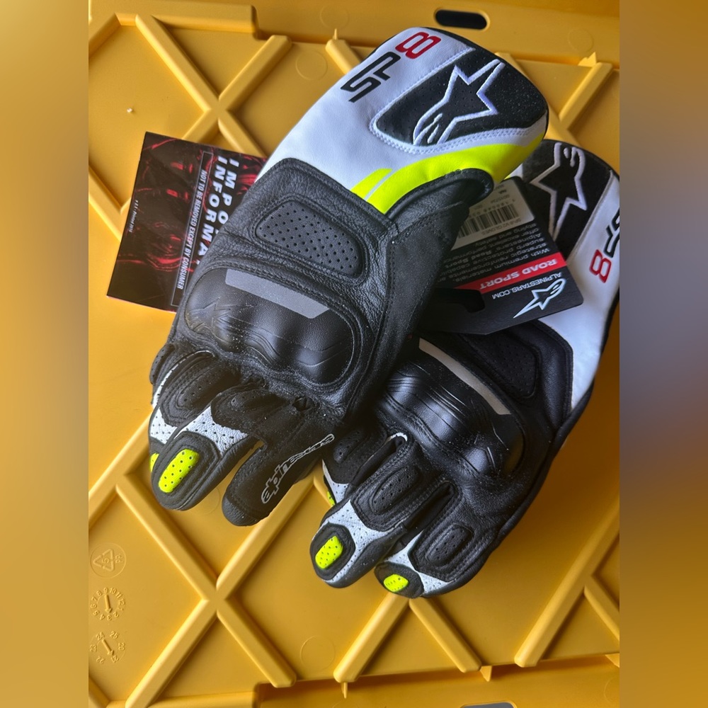 Alphinestar SP V8 gloves